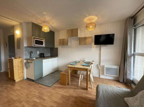 Studio à louer à Chantemerle, Serre-Chevalier - 4 personnes, balcon, casier à ski - FR-1-330E-42